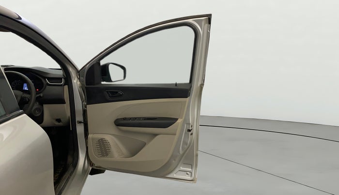 2022 Renault TRIBER RXT LIMITED EDITION, Petrol, Manual, 82,043 km, RHS Front Door