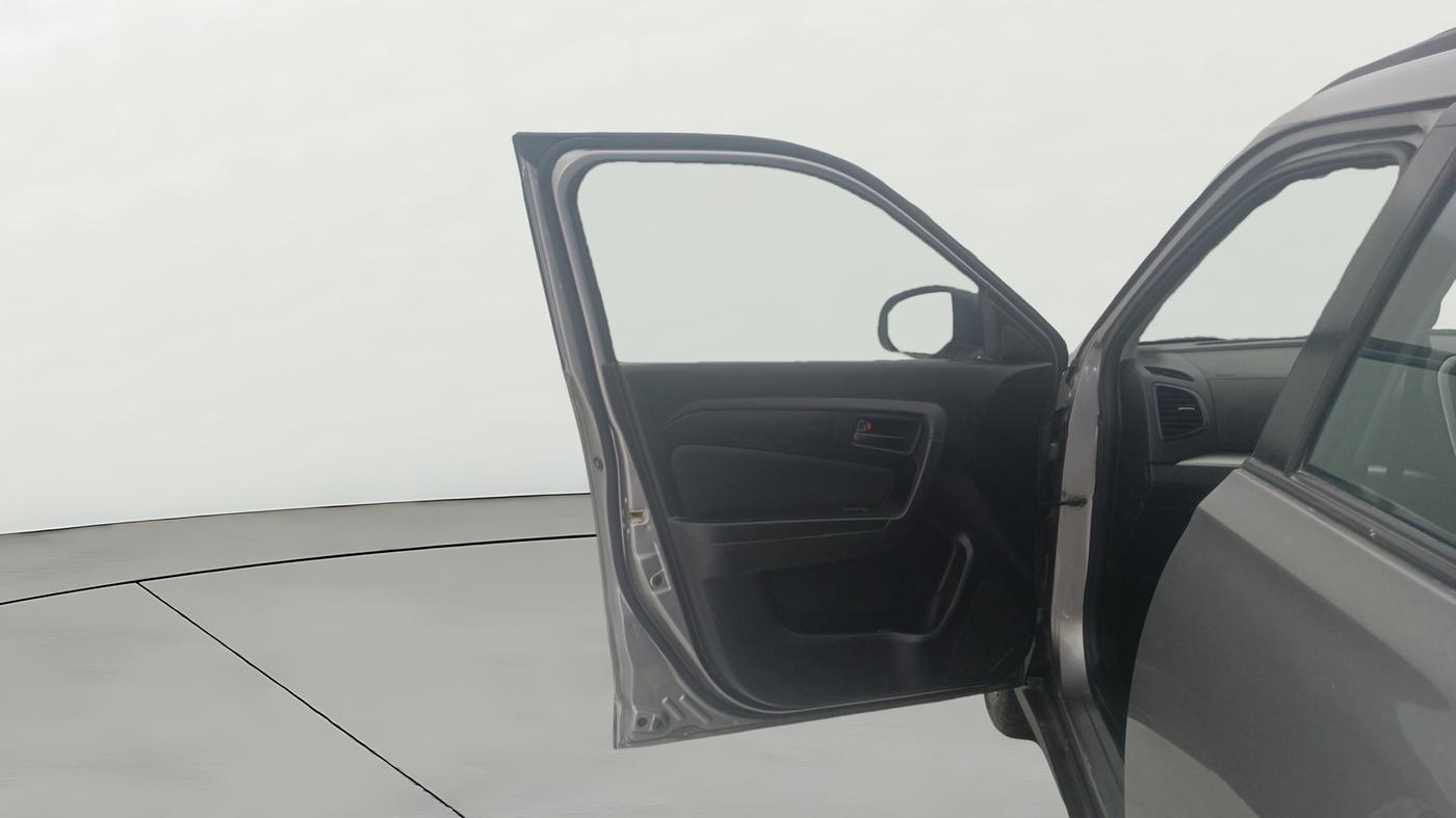 2021 Maruti Vitara Brezza VXI AT SHVS, Petrol, Automatic, 1,06,231 km, LHS Front Door