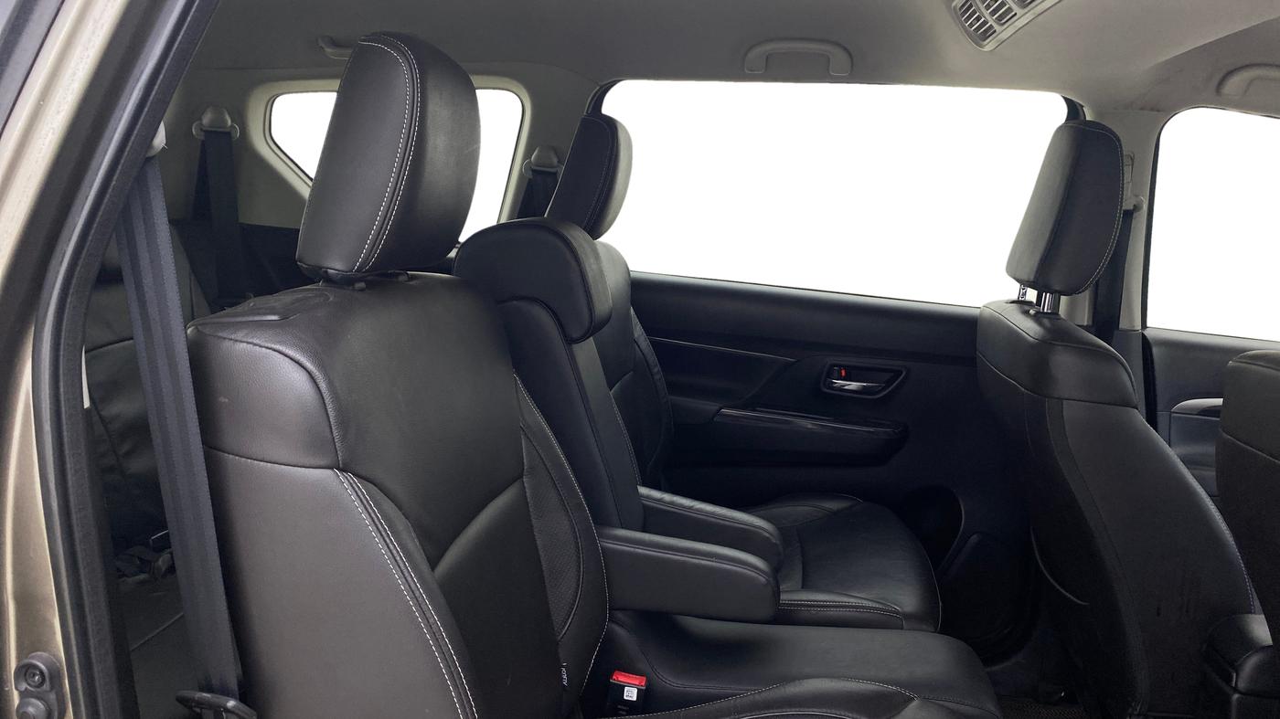 2021 Maruti XL6 ALPHA MT, Petrol, Manual, 38,375 km, Right Side Rear Door Cabin