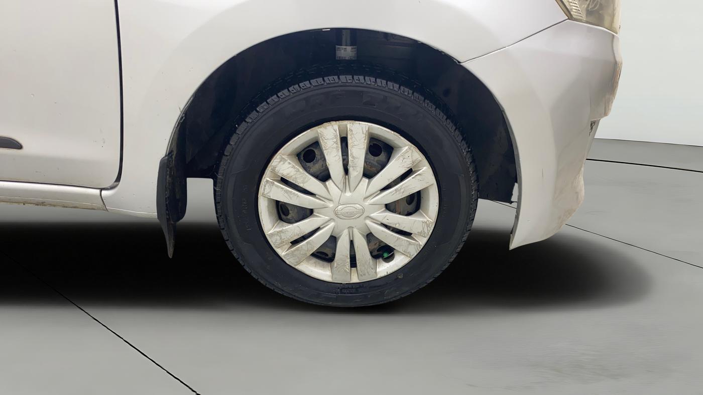 2018 Datsun Go Plus T, Petrol, Manual, 92,703 km, Right Front Wheel