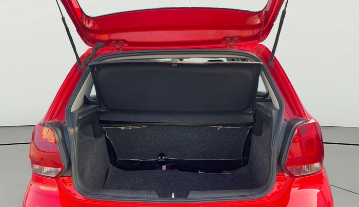 2019 Volkswagen Polo HIGHLINE PLUS 1.0 16 ALLOY, Petrol, Manual, 1,23,914 km, Boot Open Zoomed View