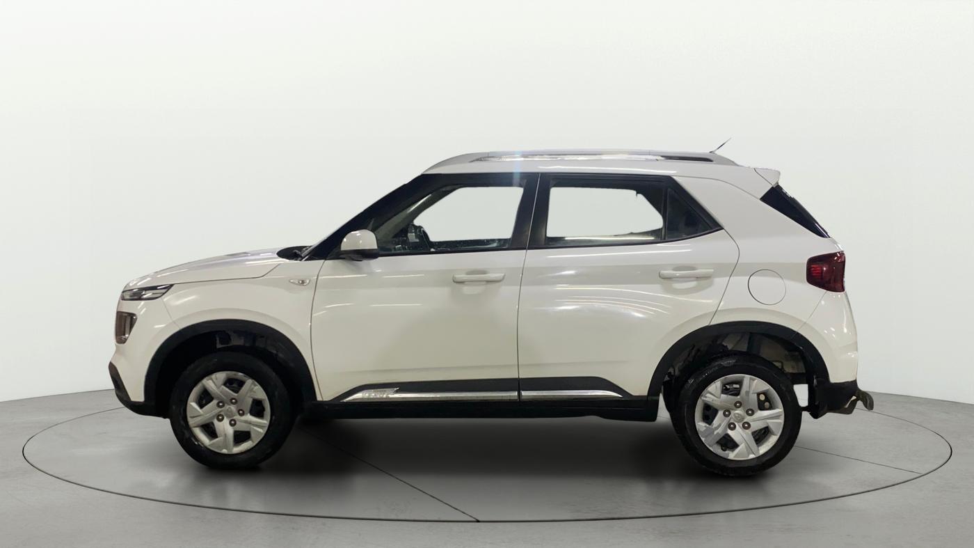 2019 Hyundai VENUE S 1.2, Petrol, Manual, 51,053 km, Left Side