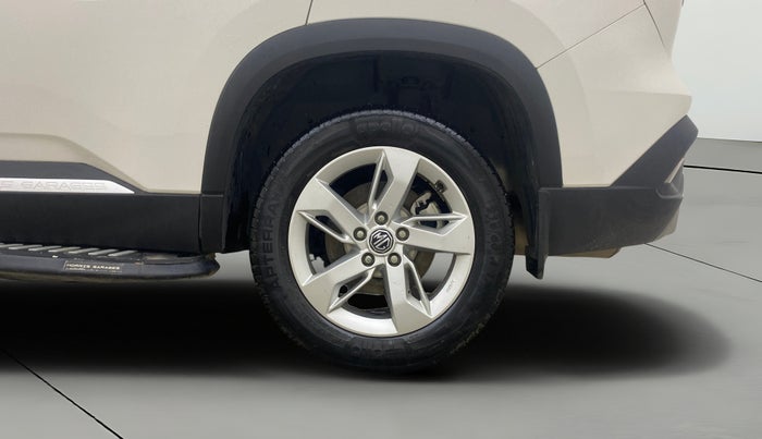 2022 MG HECTOR SHINE 1.5 PETROL TURBO CVT, Petrol, Automatic, 18,129 km, Left Rear Wheel