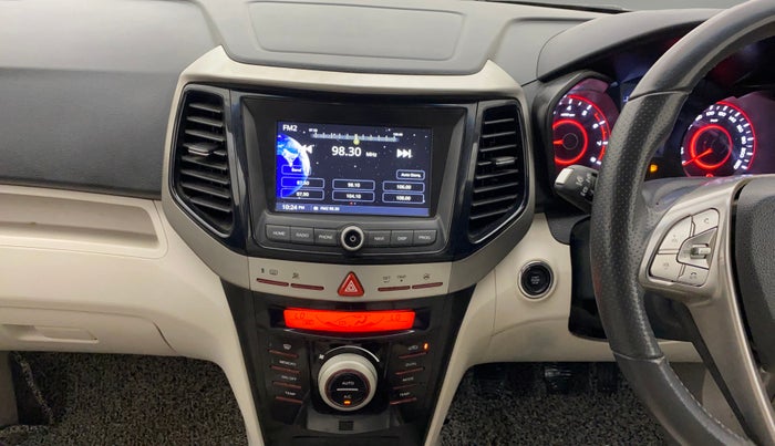 2021 Mahindra XUV300 W8 1.2 PETROL, Petrol, Manual, 24,301 km, Air Conditioner