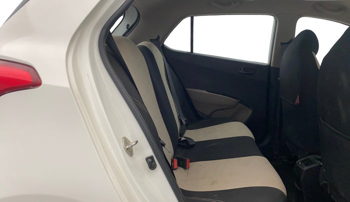 2014 Hyundai Grand i10 MAGNA 1.2 KAPPA VTVT, Petrol, Manual, 5,213 km, Right Side Rear Door Cabin