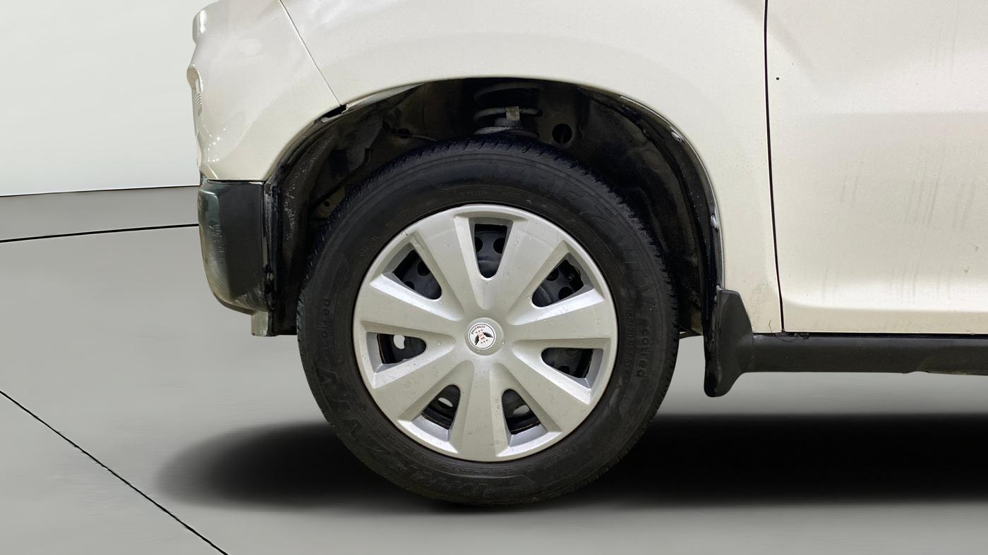 2021 Maruti S PRESSO VXI AMT, Petrol, Automatic, 25,386 km, Left Front Wheel