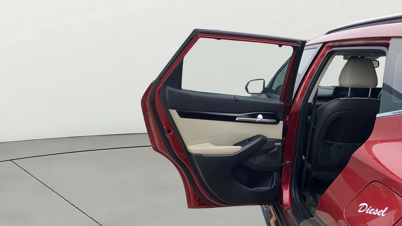 2020 KIA SELTOS GTX PLUS AT 1.5 DIESEL, Diesel, Automatic, 79,507 km, LHS Rear Door