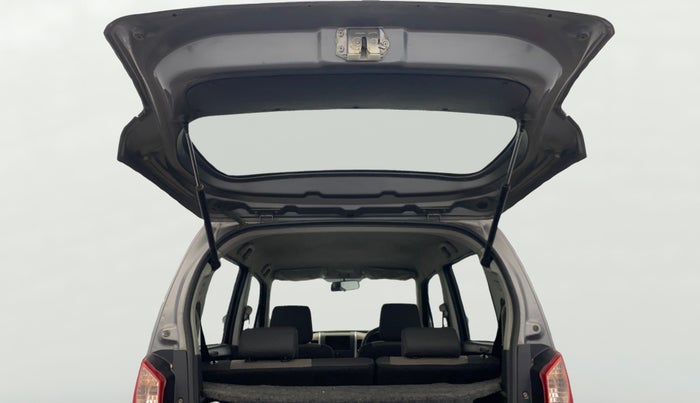 2015 Maruti Wagon R 1.0 LXI, Petrol, Manual, 48,758 km, Boot Door Open