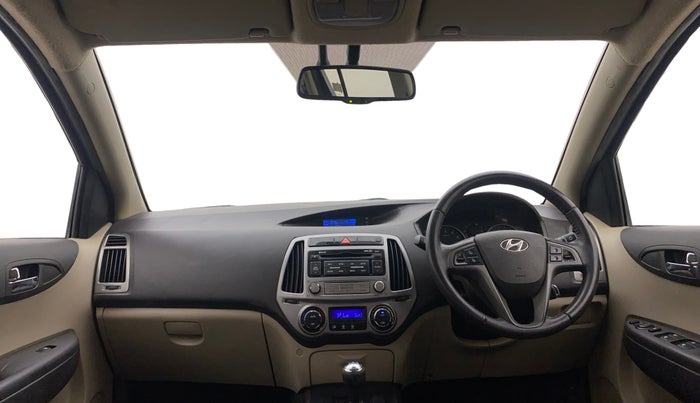 2014 Hyundai i20 SPORTZ 1.2, Petrol, Manual, 1,27,126 km, Dashboard