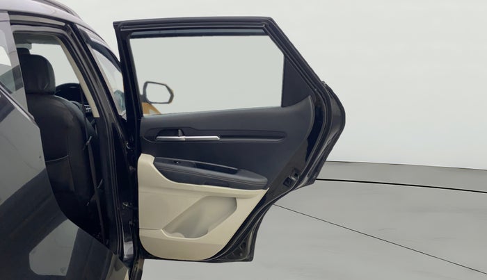 2021 KIA SONET HTX 1.0 IMT, Petrol, Manual, 19,069 km, RHS Rear Door