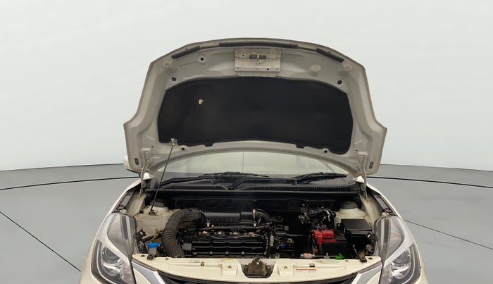 2022 Maruti Baleno ZETA PETROL 1.2, Petrol, Manual, 31,568 km, Open Bonet