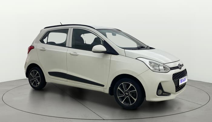2017 Hyundai Grand i10 SPORTZ (O) AT 1.2 KAPPA VTVT, Petrol, Automatic, 31,831 km, Right Front Diagonal