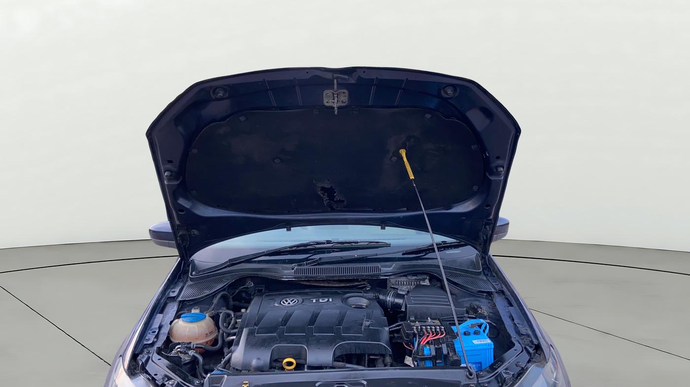 2015 Volkswagen Vento HIGHLINE DIESEL 1.5, Diesel, Manual, 1,15,467 km, Open Bonet