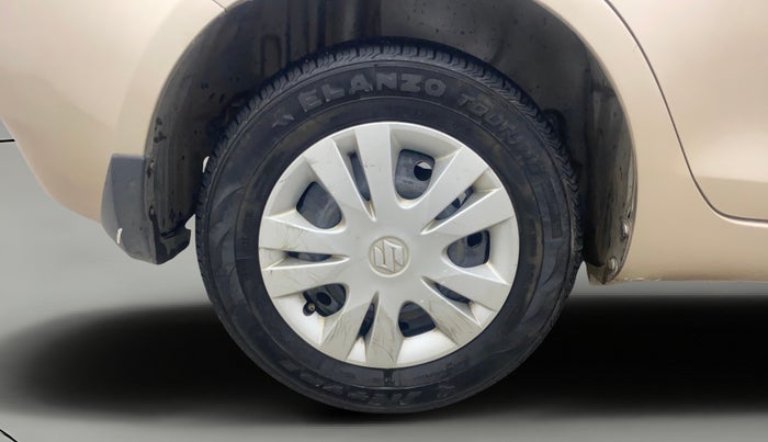2014 Maruti Swift Dzire VXI, Petrol, Manual, 68,309 km, Right Rear Wheel