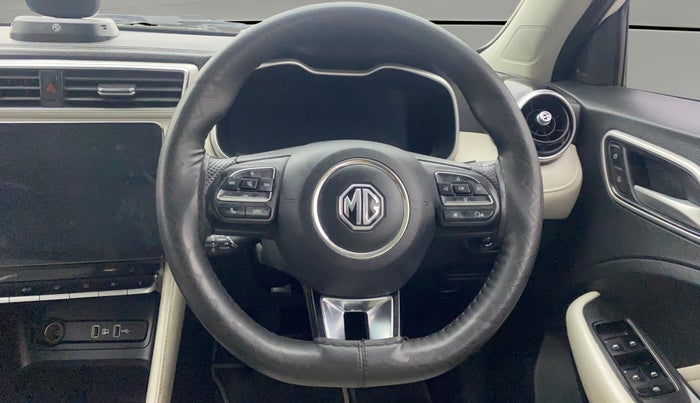 2024 MG ASTOR  Sharp Pro 1.5 MT (Ivory), Petrol, Manual, 18,404 km, Steering Wheel Close Up