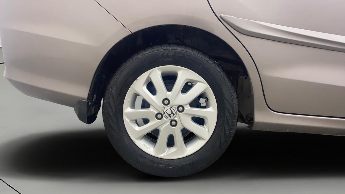 2015 Honda Mobilio 1.5L I-DTEC V, Diesel, Manual, 93,949 km, Right Rear Wheel
