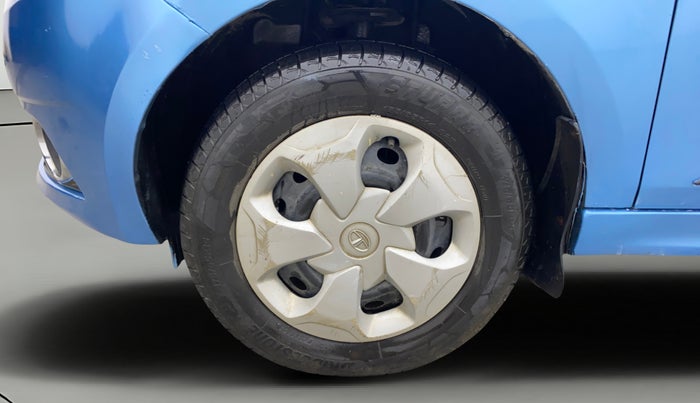 2017 Tata Tiago XZ PETROL, Petrol, Manual, 71,660 km, Left Front Wheel