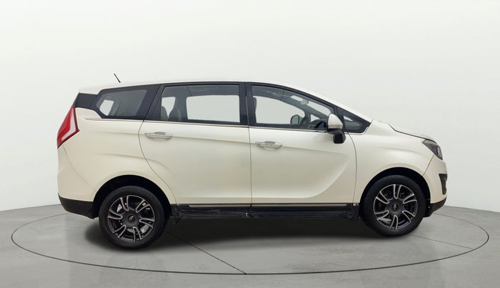 2018 Mahindra MARAZZO M8 7 STR, Diesel, Manual, 1,31,769 km, Right Side View