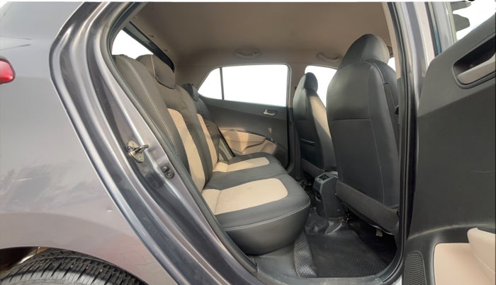 2014 Hyundai Grand i10 SPORTZ 1.2 KAPPA VTVT, Petrol, Manual, 61,751 km, Right Side Rear Door Cabin