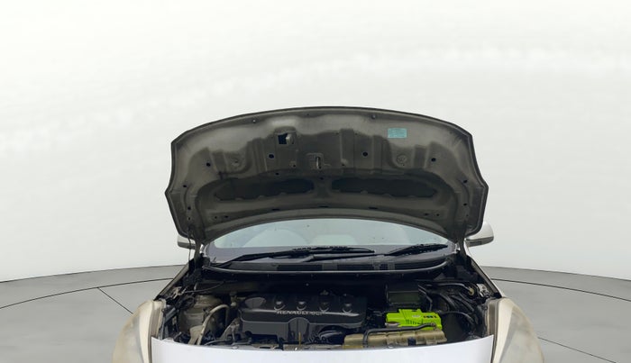 2013 Renault Scala RXE DIESEL, Diesel, Manual, 1,18,187 km, Open Bonet