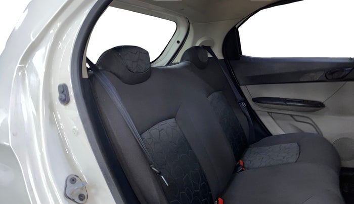 2017 Tata Tiago XT PETROL, Petrol, Manual, 48,903 km, Right Side Rear Door Cabin