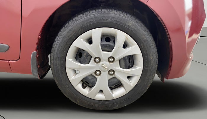 2015 Hyundai Grand i10 SPORTZ 1.2 KAPPA VTVT, Petrol, Manual, 78,560 km, Right Front Wheel