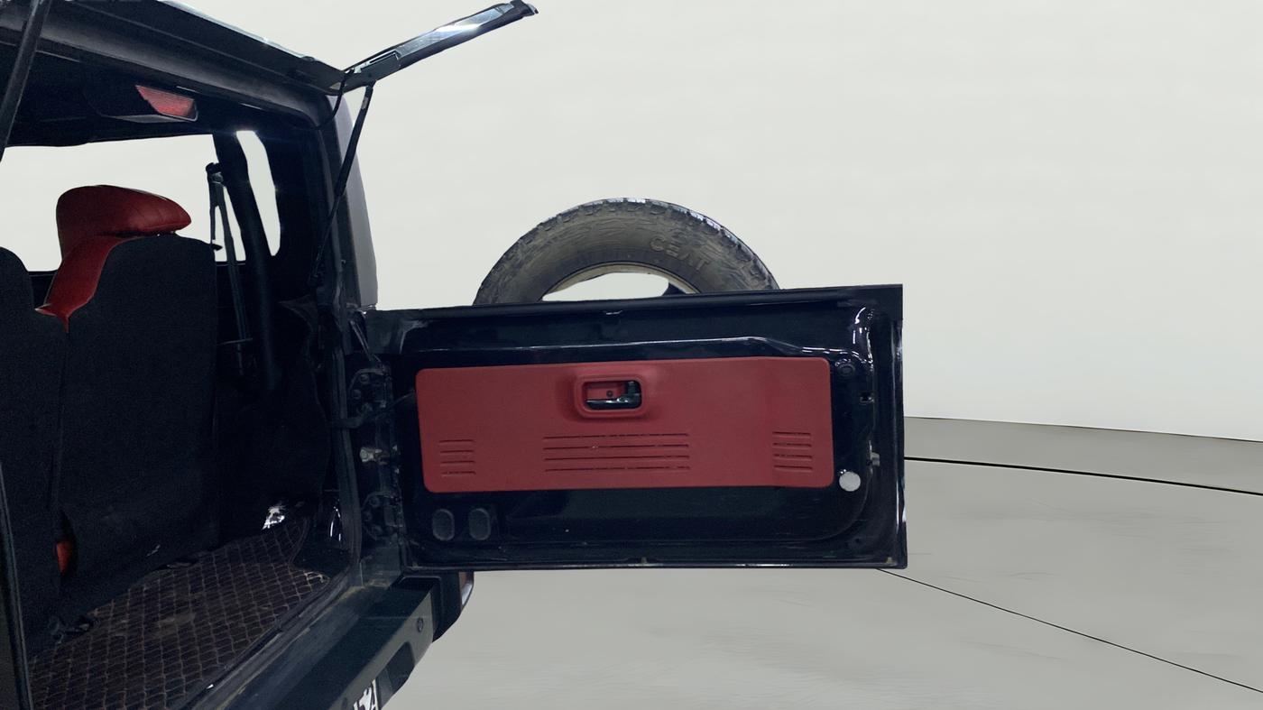 2022 Mahindra Thar LX PETROL HT 4WD AT, Petrol, Automatic, 66,474 km, Boot Open Zoomed View
