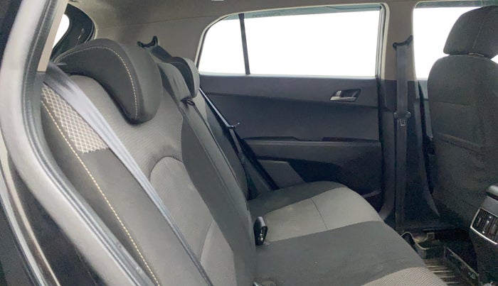 2015 Hyundai Creta S 1.6 PETROL, Petrol, Manual, 68,195 km, Right Side Rear Door Cabin