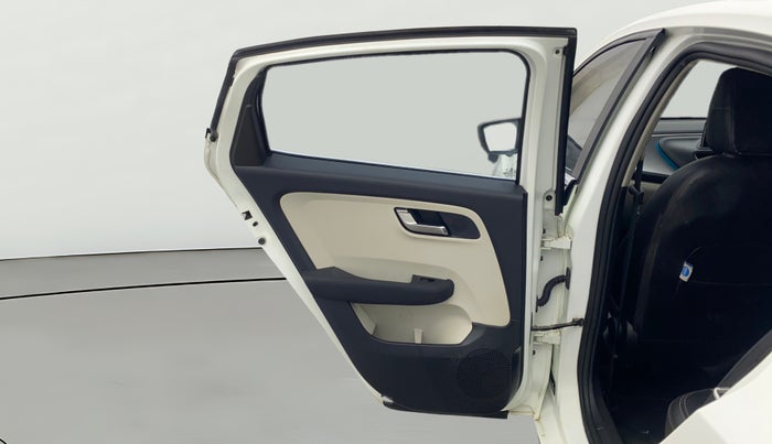 2021 Tata ALTROZ XZ PETROL, Petrol, Manual, 39,583 km, LHS Rear Door