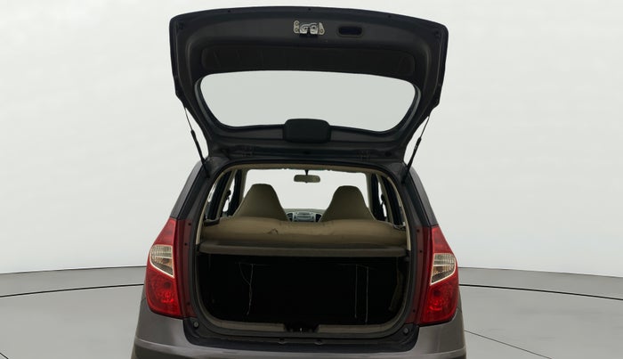 2014 Hyundai i10 SPORTZ 1.1, Petrol, Manual, 30,245 km, Boot Door Open