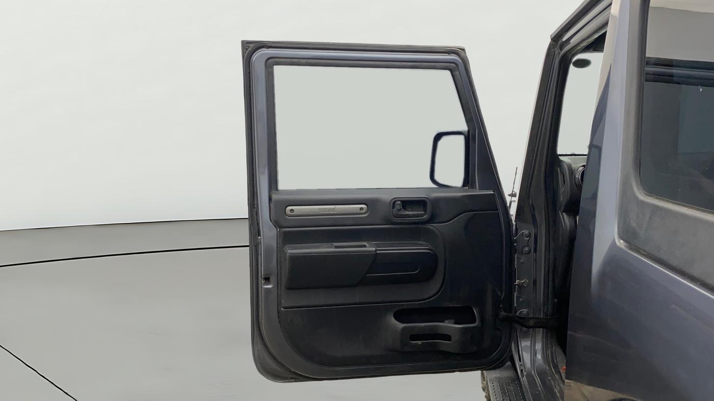 2022 Mahindra Thar LX HARD TOP 4WD MT, Diesel, Manual, 50,593 km, LHS Front Door