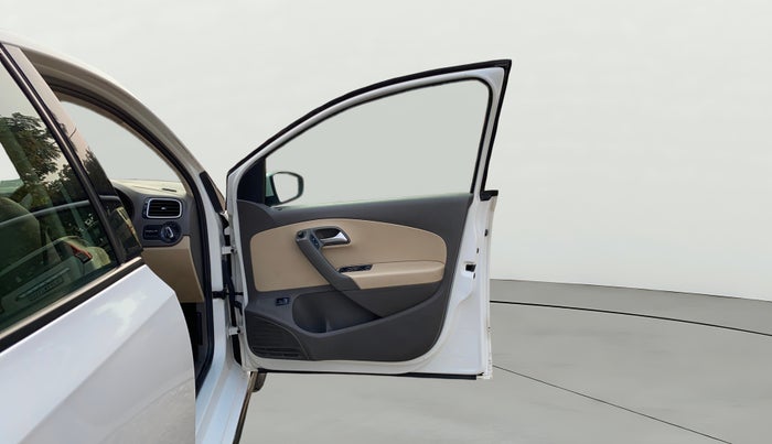 2020 Volkswagen Vento HIGHLINE 1.0L TSI AT, Petrol, Automatic, 93,038 km, RHS Front Door