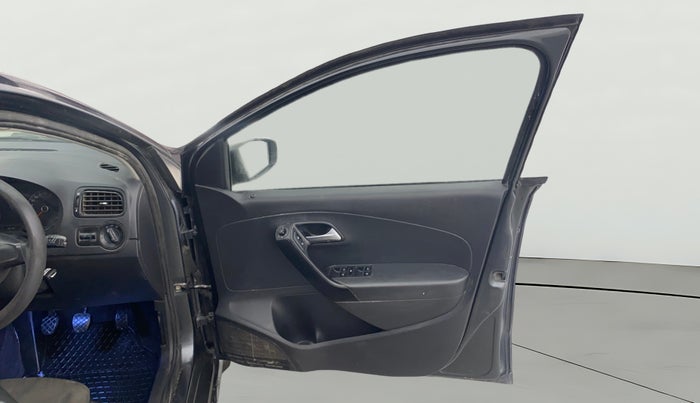 2016 Volkswagen Polo COMFORTLINE 1.2L, Petrol, Manual, 73,493 km, RHS Front Door