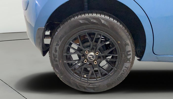 2017 Nissan Micra Active XV, Petrol, Manual, 24,783 km, Right Rear Wheel