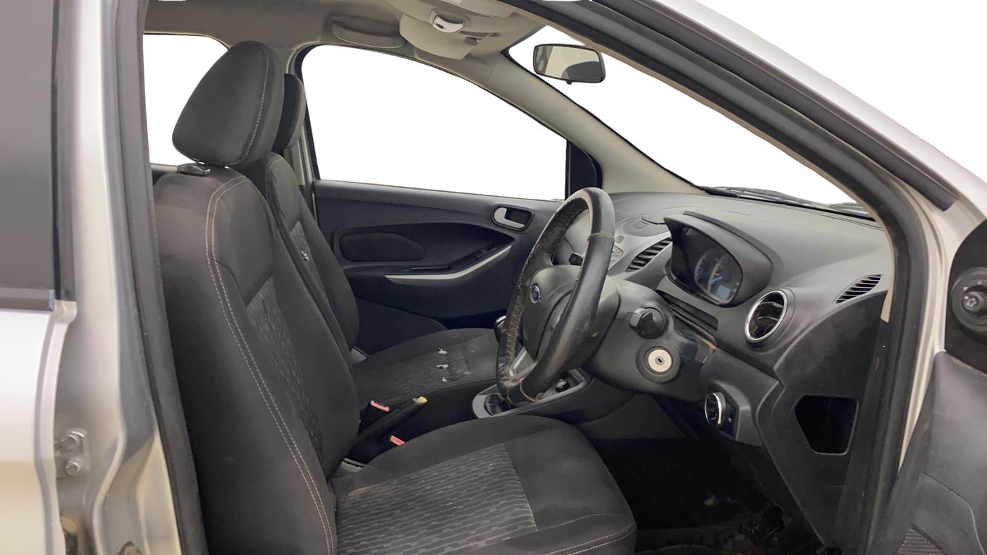 2016 Ford New Figo TREND 1.2 PETROL, Petrol, Manual, 1,13,126 km, Right Side Front Door Cabin