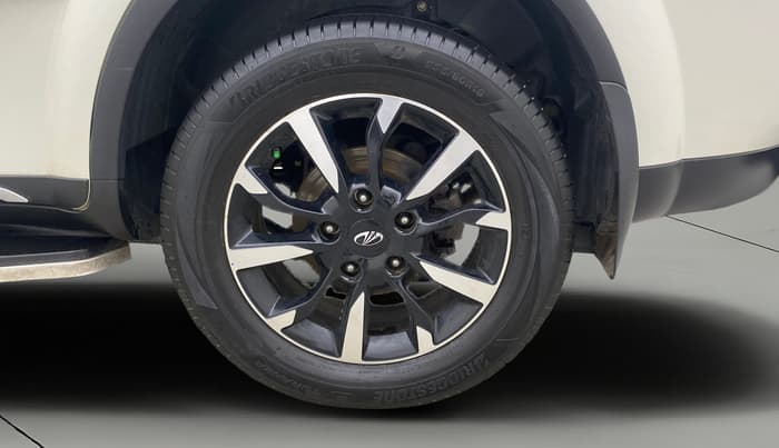 2021 Mahindra XUV500 W11, Diesel, Manual, 84,886 km, Left Rear Wheel