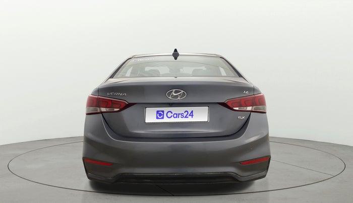 2017 Hyundai Verna 1.6 VTVT SX O, Petrol, Manual, 1,12,398 km, Back/Rear