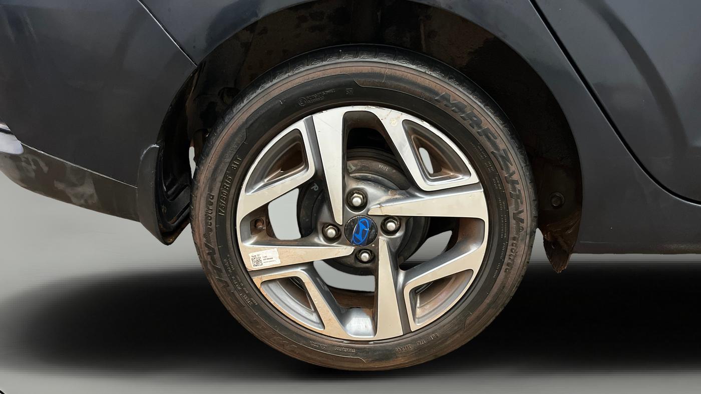 2024 Hyundai AURA SX 1.2 CNG, CNG, Manual, 57,922 km, Right Rear Wheel