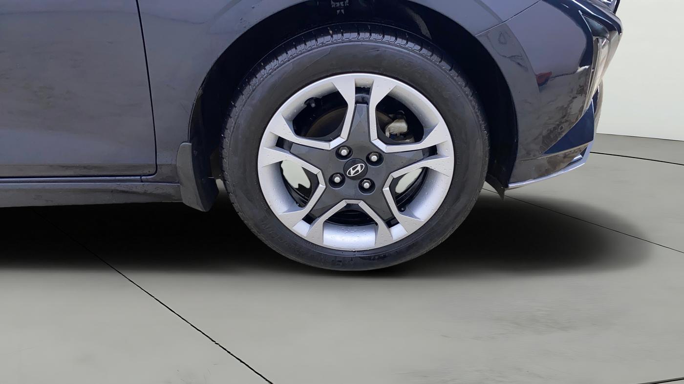 2024 Hyundai NEW I20 Sportz (O) 1.2 IVT, Petrol, Automatic, 19,261 km, Right Front Wheel