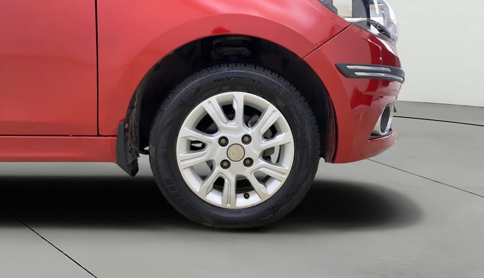 2017 Tata Tiago XZ PETROL, Petrol, Manual, 33,515 km, Right Front Wheel