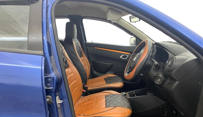 2022 Renault Kwid CLIMBER 1.0 AMT (O), Petrol, Automatic, 25,816 km, Right Side Front Door Cabin