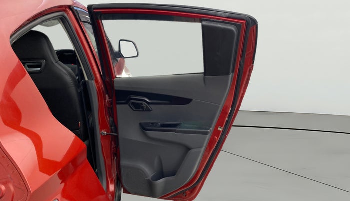 2018 Mahindra KUV 100 NXT K4+ P 6 STR, Petrol, Manual, 35,106 km, RHS Rear Door