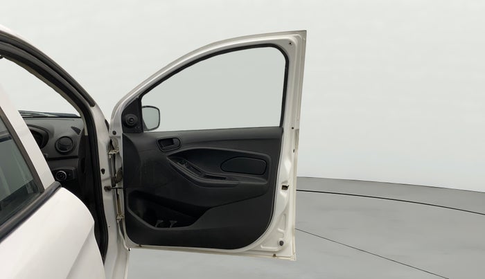 2016 Ford New Figo AMBIENTE 1.2 PETROL, Petrol, Manual, 46,895 km, RHS Front Door