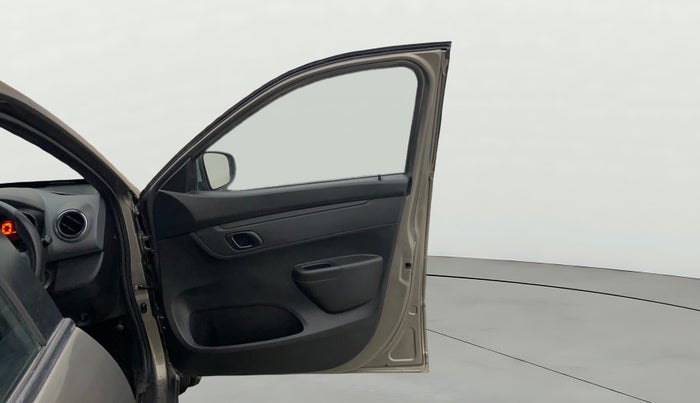 2017 Renault Kwid RXT 1.0, Petrol, Manual, 37,707 km, RHS Front Door