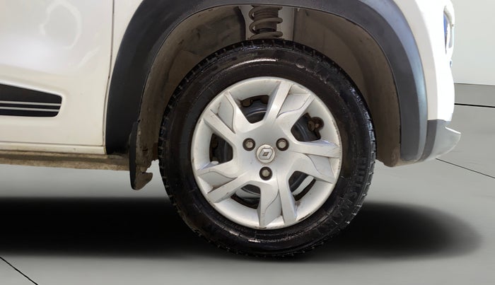 2024 Renault Kwid RXT 1.0 AMT, Petrol, Automatic, 10,574 km, Right Front Wheel