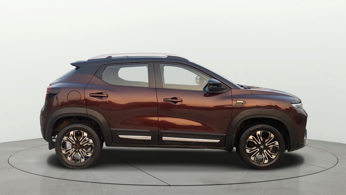2021 Renault Kiger RXZ AMT DUAL TONE, Petrol, Automatic, 35,001 km, Right Side View