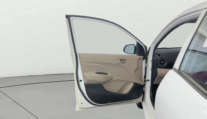 2019 Hyundai NEW SANTRO SPORTZ MT, Petrol, Manual, 32,555 km, LHS Front Door