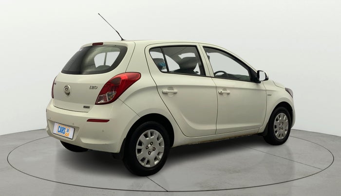 2013 Hyundai i20 MAGNA 1.2, Petrol, Manual, 73,411 km, Right Back Diagonal