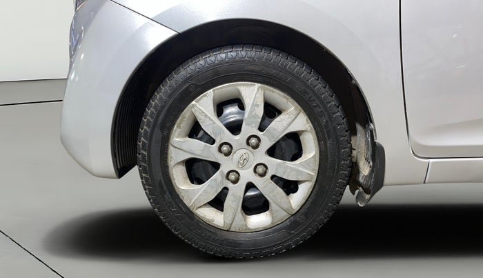 2017 Hyundai Eon SPORTZ, Petrol, Manual, 24,066 km, Left Front Wheel