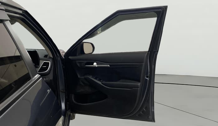 2022 KIA SELTOS HTK 1.5 DIESEL, Diesel, Manual, 1,23,910 km, RHS Front Door